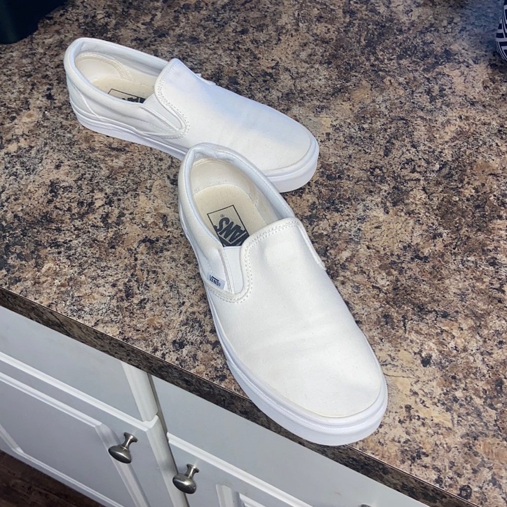 Size 9 used slip on white vans